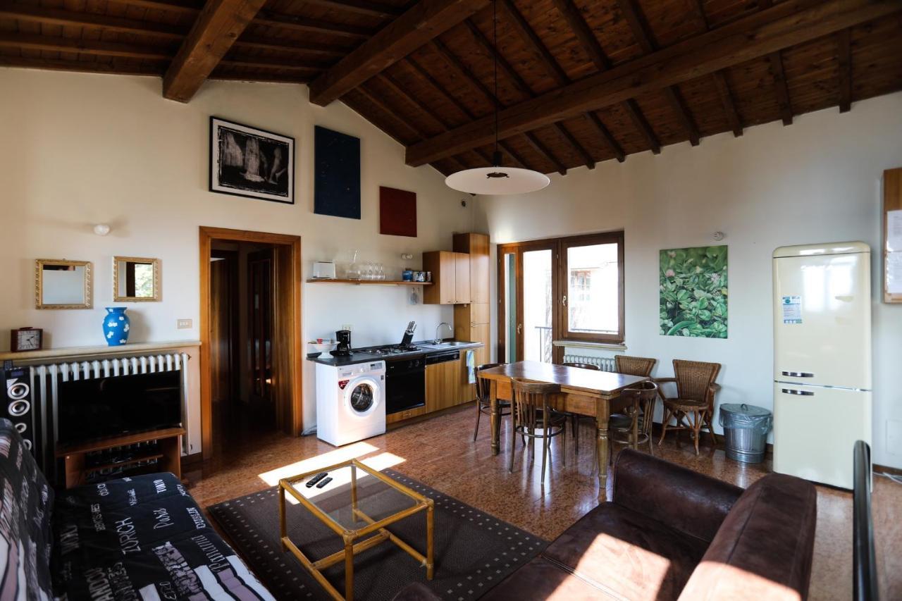 Merlo Nero Apartments Garda  Esterno foto